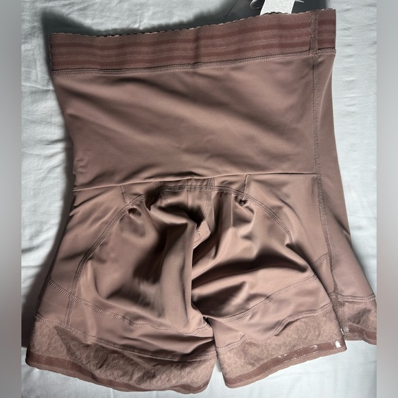 Shapewear brought directly from Colombia, small size, more or less XL. - Picture 5 of 8